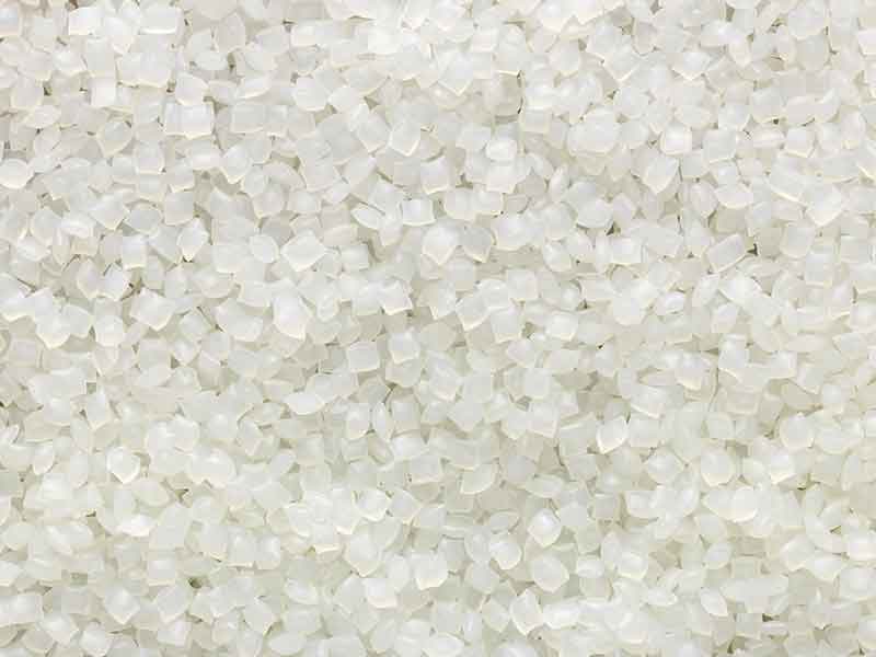 White granules produced in a polycarbonate compounding system